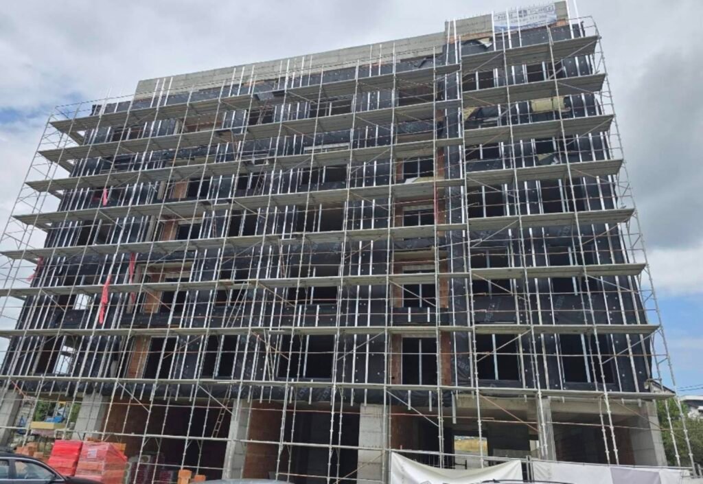 Shitet Banesa në Suharekë 120.2 m² – SWISSMAK